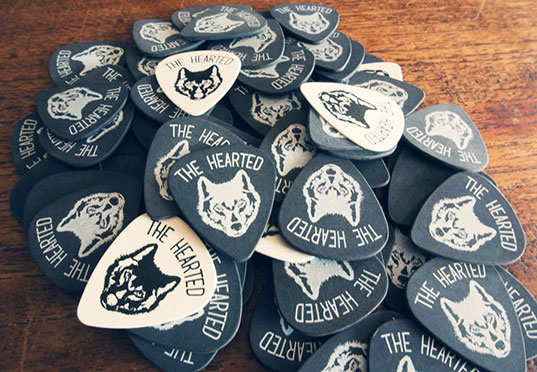 The Hearted Plectrums